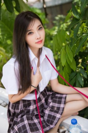 眼睛往右上角看_高清完整无删减高清视频播放